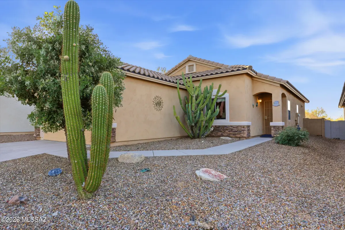 1346 W Via Cerro Colorado, Sahuarita, AZ 85629 - #1