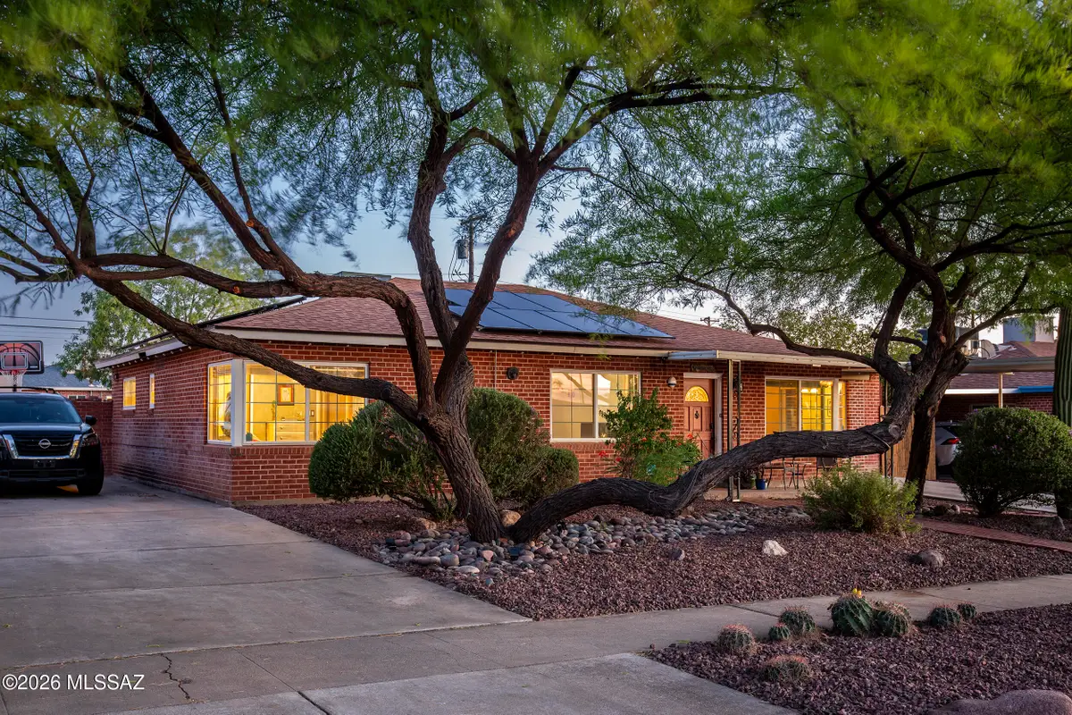 6518 E 12th, Tucson, AZ 85710 - #1