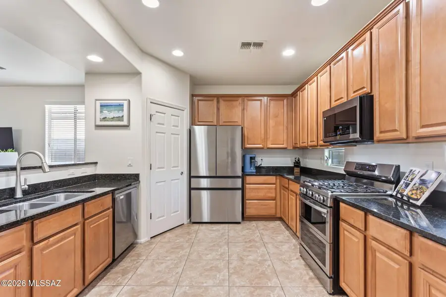 10464 S Cutting Horse, Vail, AZ 85641 - #3