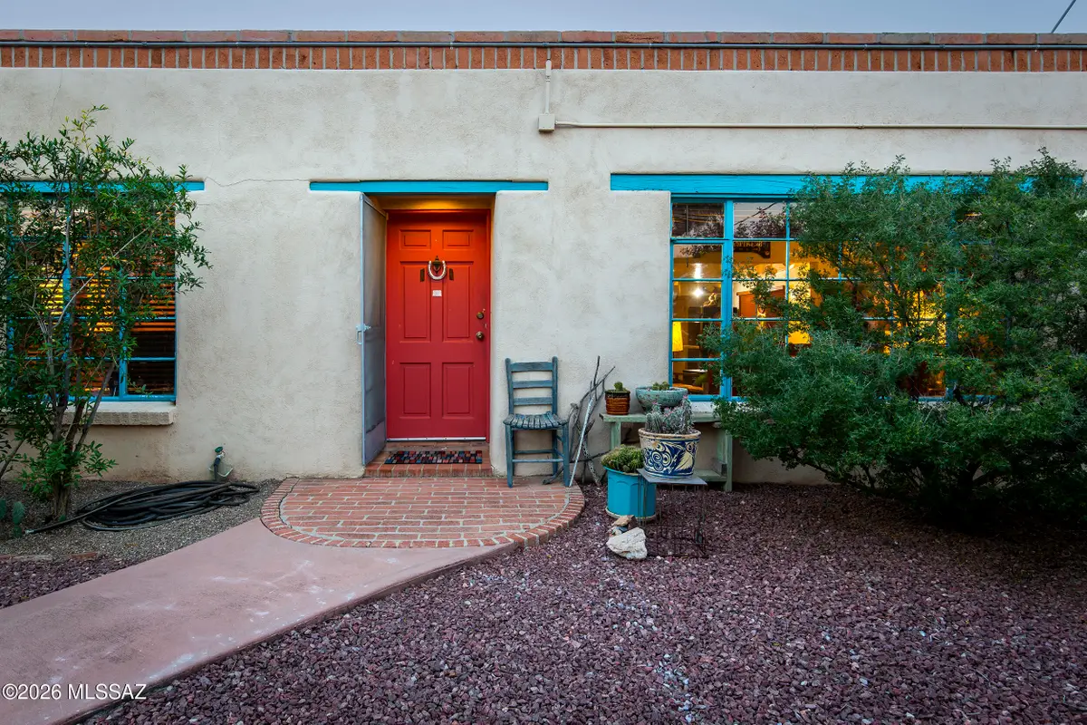 3825 N Tyndall, Tucson, AZ 85719 - #1