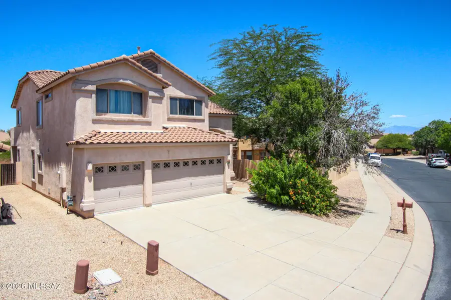 180 W Calle Paso Suave, Sahuarita, AZ 85629 - #2