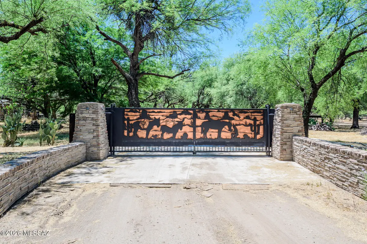 11370 E Edison, Tucson, AZ 85749 - #1