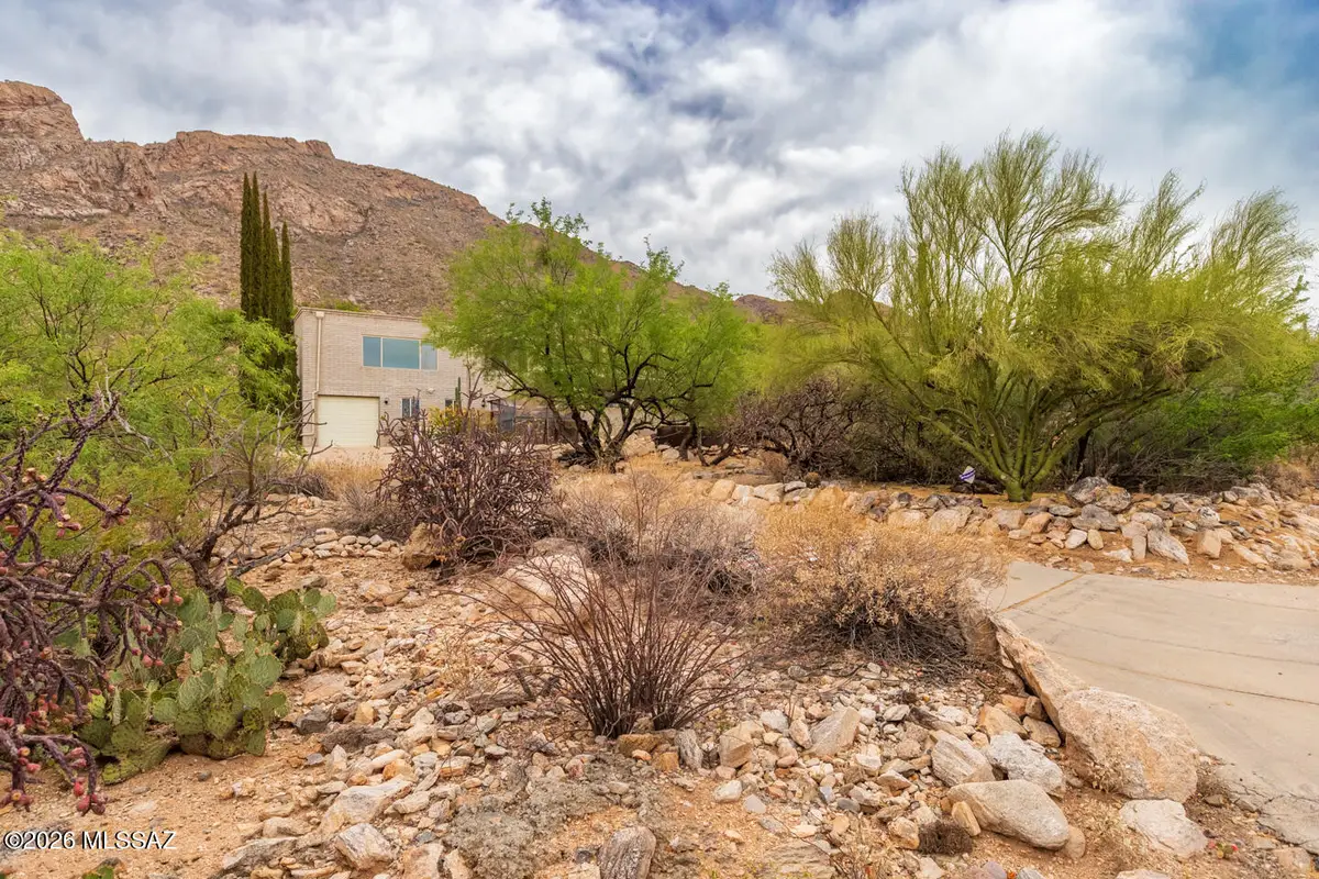 4601 E Coronado, Tucson, AZ 85718 - #1