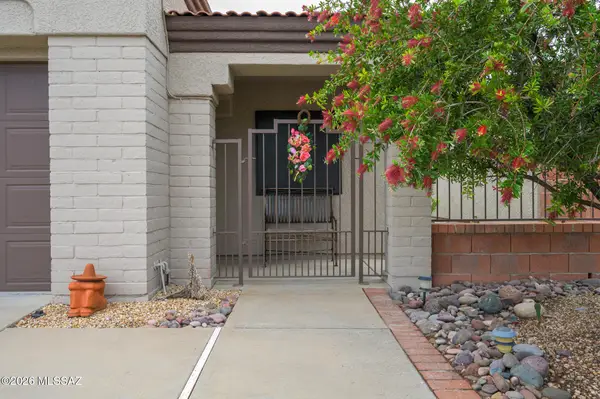 312 N Royal Bell, Green Valley, AZ 85614