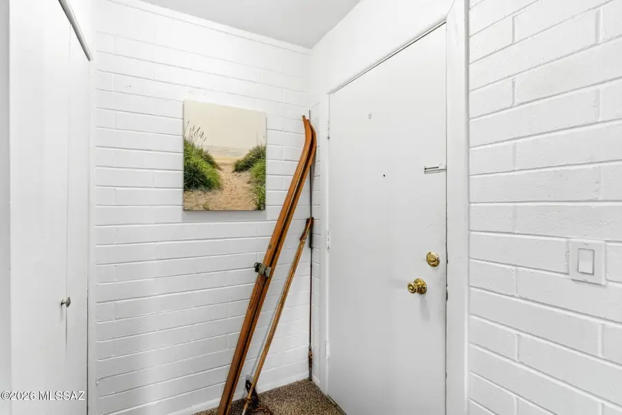 1366 S Avenida Polar, Tucson, AZ 85710 - #2