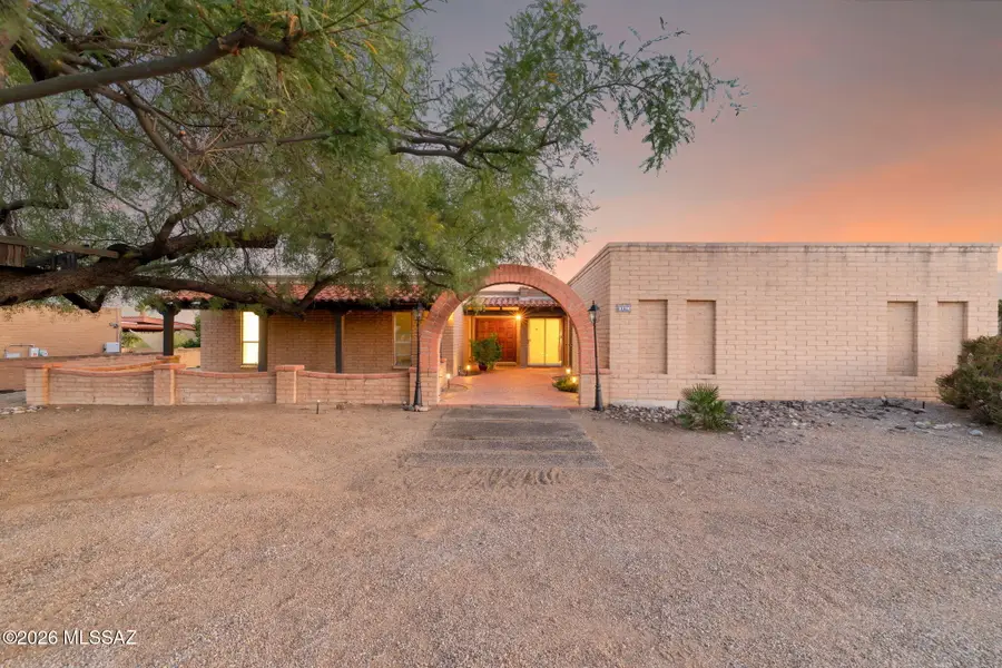 3770 N Knollwood, Tucson, AZ 85750 - #2