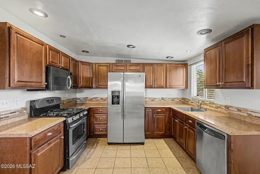 7640 E 27th, Tucson, AZ 85710 - #3