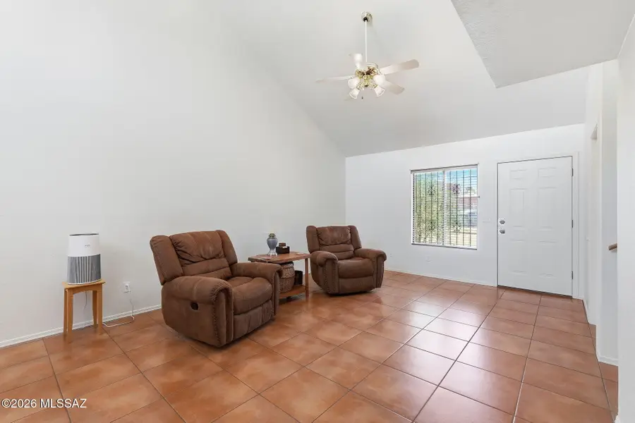 601 W Redondo, Tucson, AZ 85705 - #3