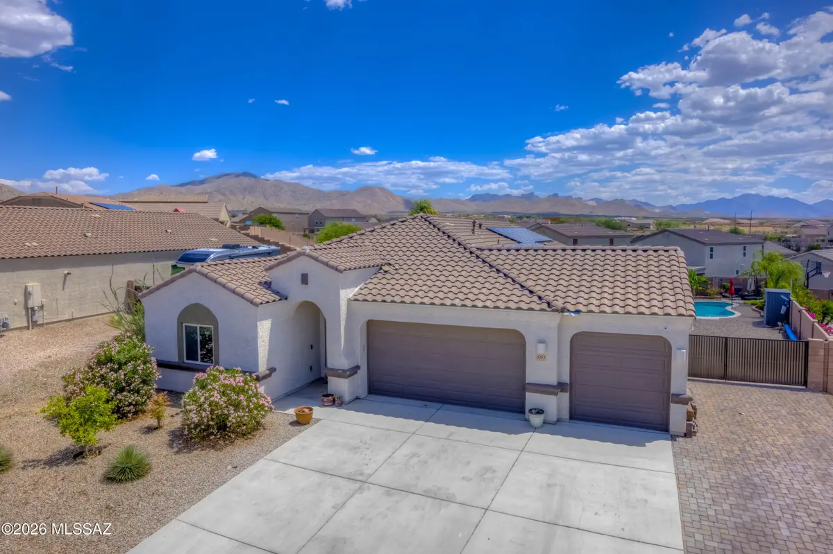 207 W Charles L Mckay, Vail, AZ 85641 - #1