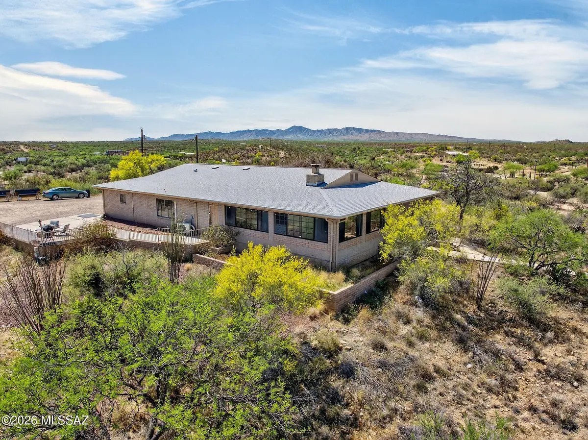 6845 W Pinto, Sahuarita, AZ 85629 - #1