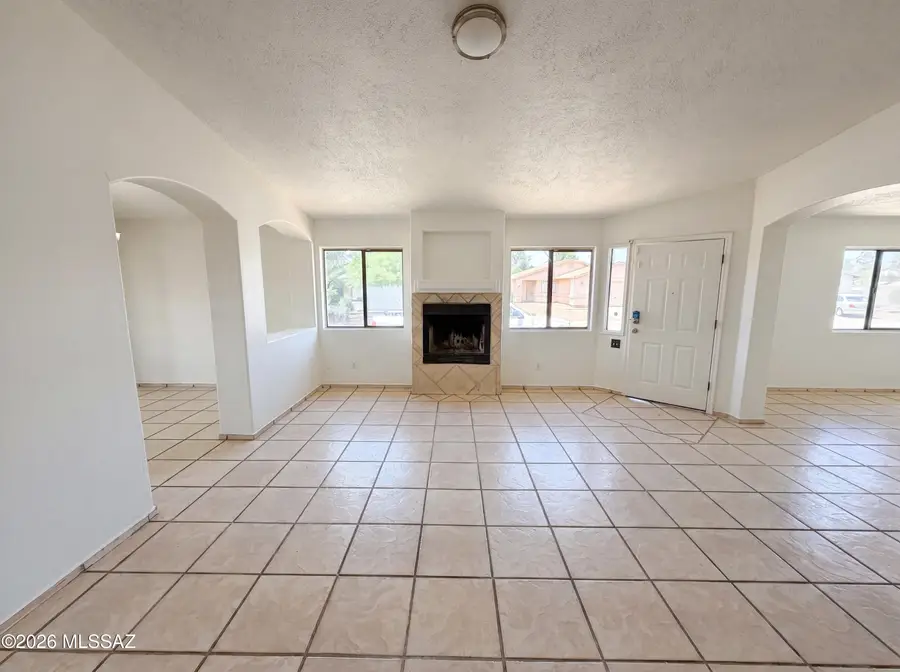 1657 W Wood Crest, Tucson, AZ 85746 - #3
