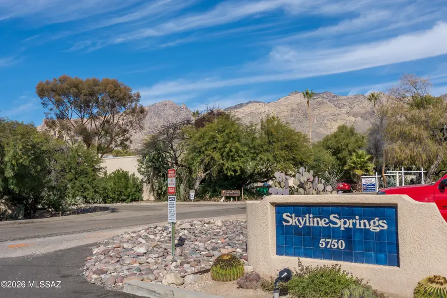 5750 N Camino Esplendora, Tucson, AZ 85718 - #2
