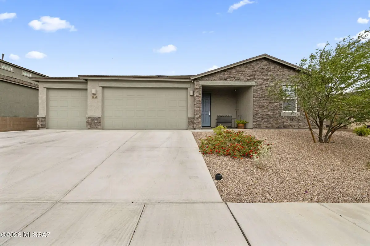 9068 E Tanzanite Rock, Vail, AZ 85641 - #1