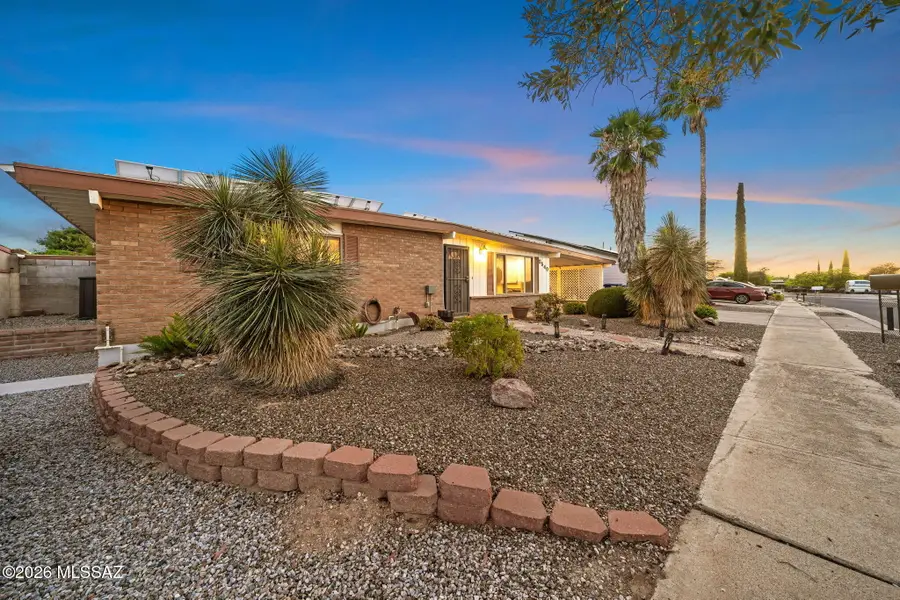 8540 E Bellevue, Tucson, AZ 85715 - #2