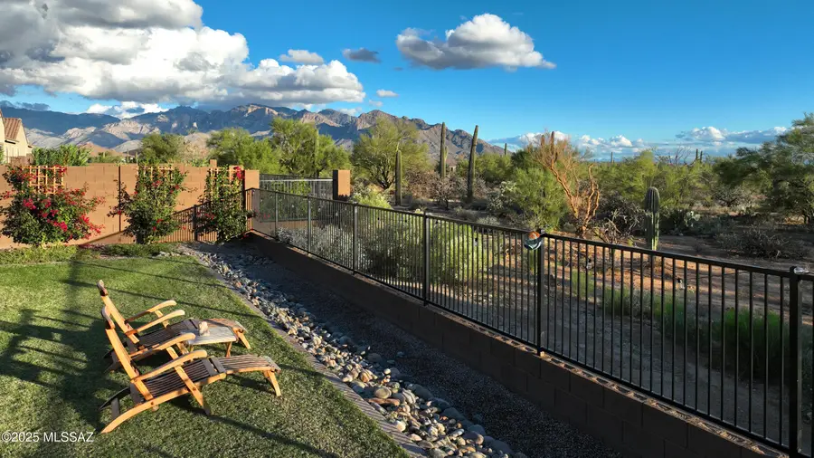 2567 W Plateau Ridge, Oro Valley, AZ 85742 - #2