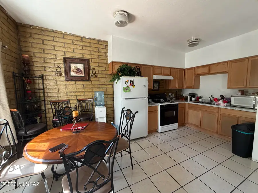 450 Via Lechuza, Rio Rico, AZ 85648 - #2
