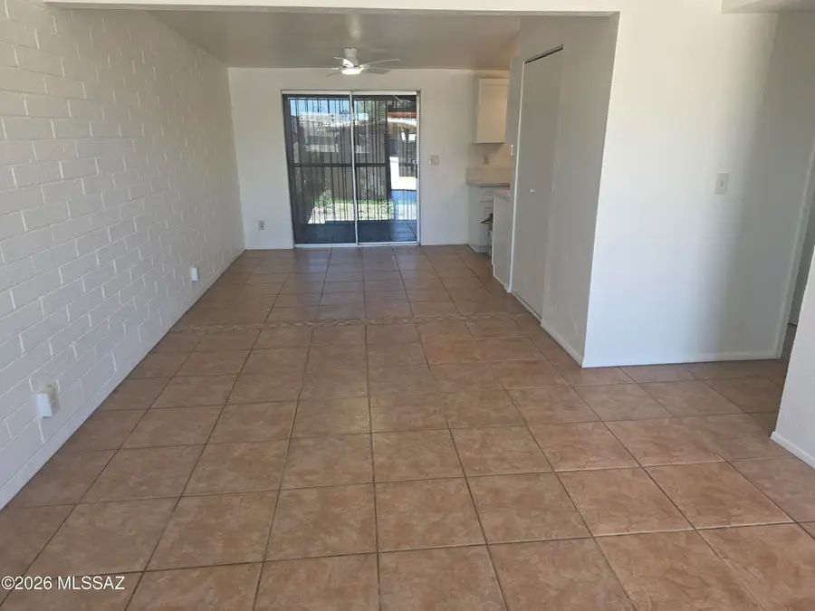 3202 S Sunland, Tucson, AZ 85713 - #2