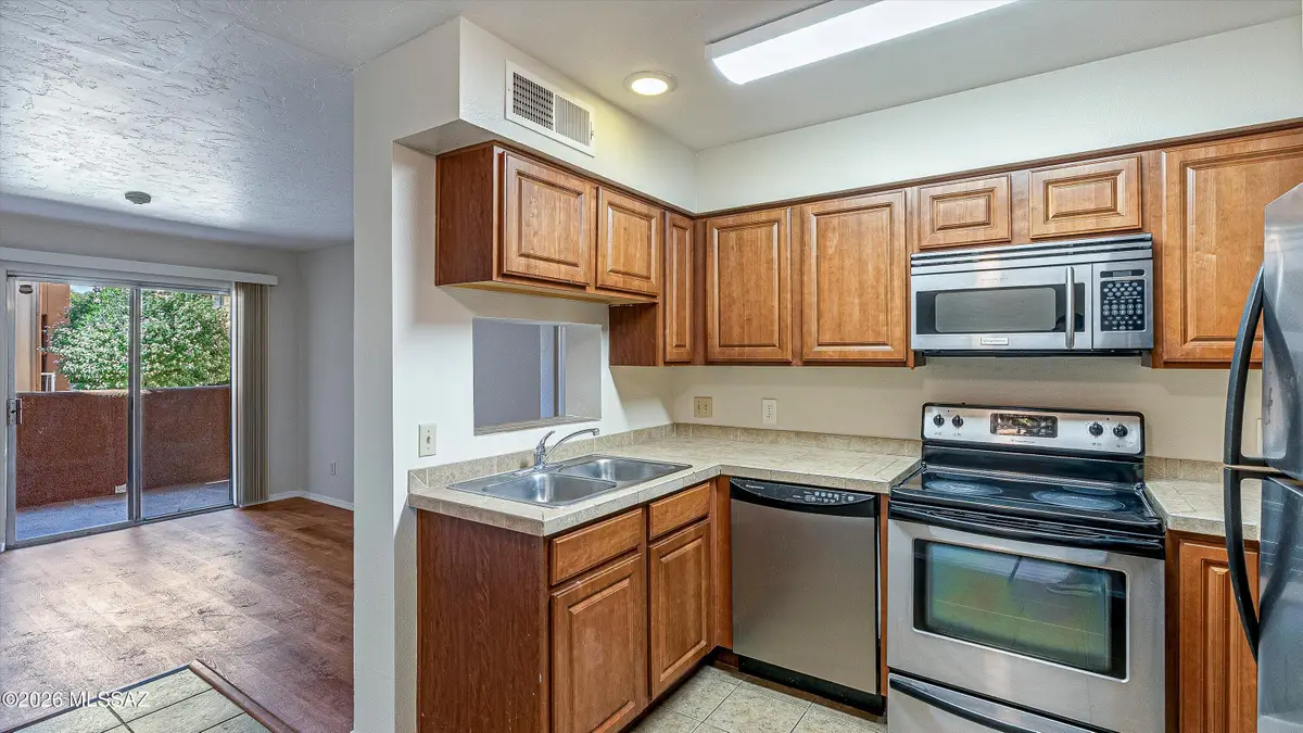 1810 E Blacklidge, Tucson, AZ 85719 - #1