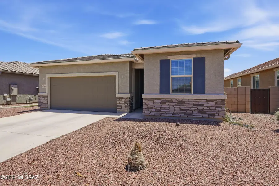 32983 S Expedition, Red Rock, AZ 85145 - #2