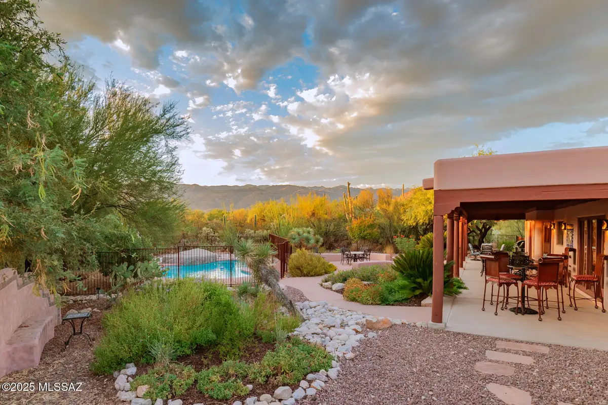 3071 N Wentworth, Tucson, AZ 85749 - #1