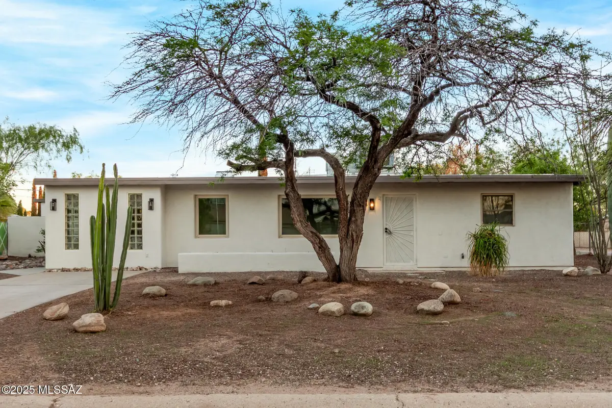 6112 E 25th, Tucson, AZ 85711 - #1