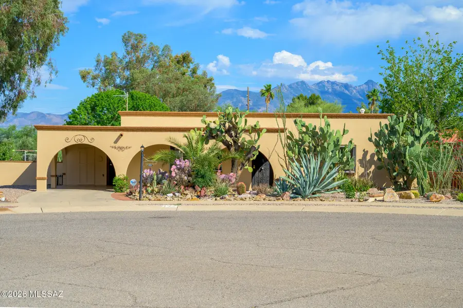232 N Abrego, Green Valley, AZ 85614 - #2