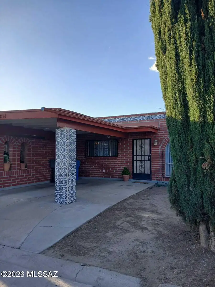 816 W Calle Chico, Nogales, AZ 85621 - #2