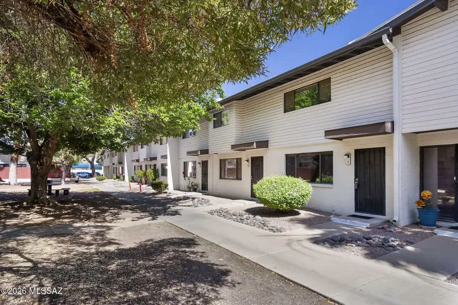 1350 S Avenida Polar, Tucson, AZ 85710 - #2