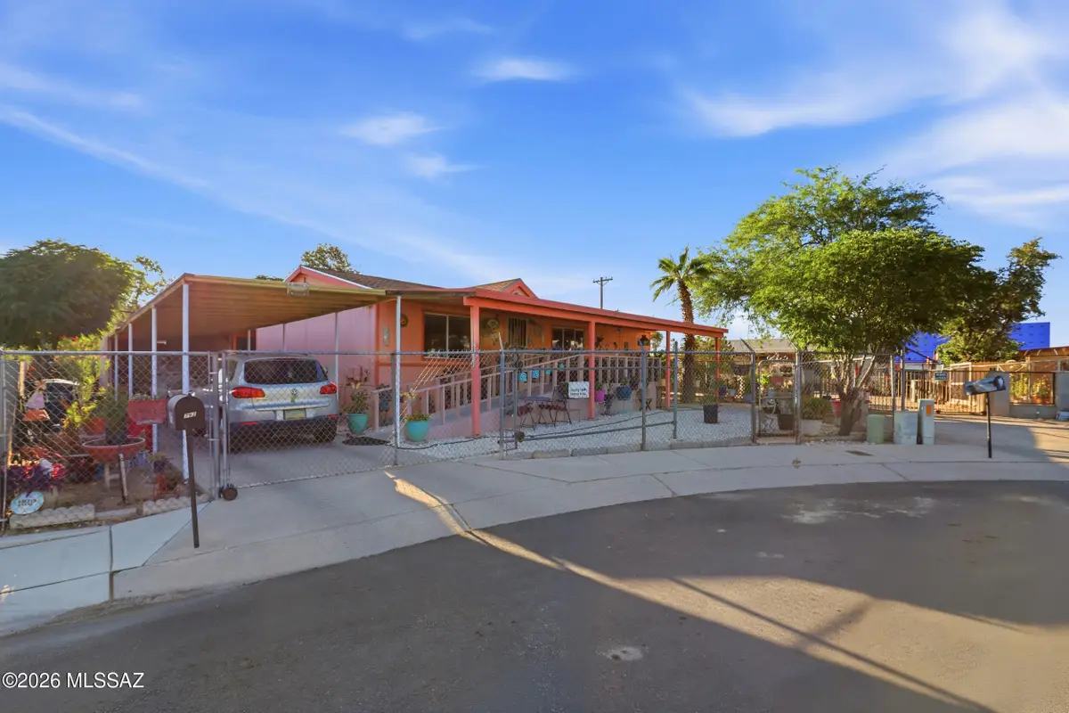792 W Laguna, Tucson, AZ 85705 - #1