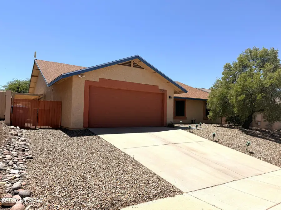 9870 E Paseo San Ardo, Tucson, AZ 85747 - #2
