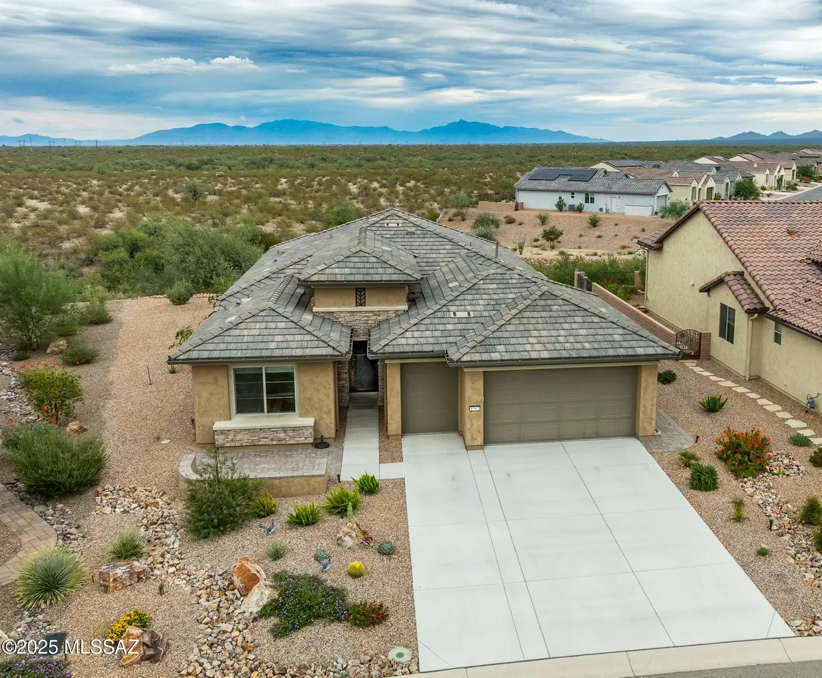 1367 E Golden Rock, Sahuarita, AZ 85614 - #1