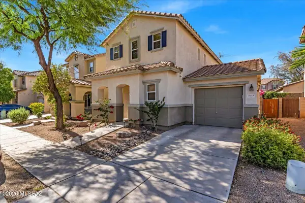 7638 E Saguaro Overlook, Tucson, AZ 85710