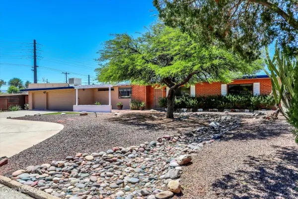 7052 E Baker, Tucson, AZ 85710