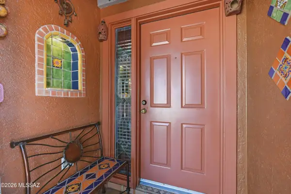 146 W Calle Del Ano, Green Valley, AZ 85614