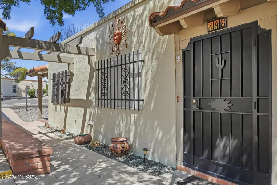 146 W Calle Del Ano, Green Valley, AZ 85614 - #2