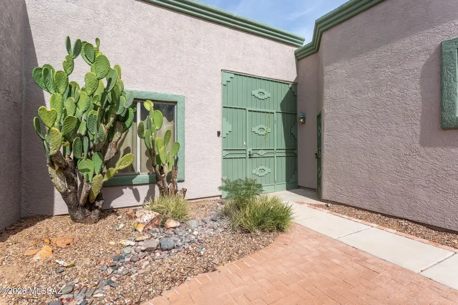 2327 S Cliff, Green Valley, AZ 85614 - #3