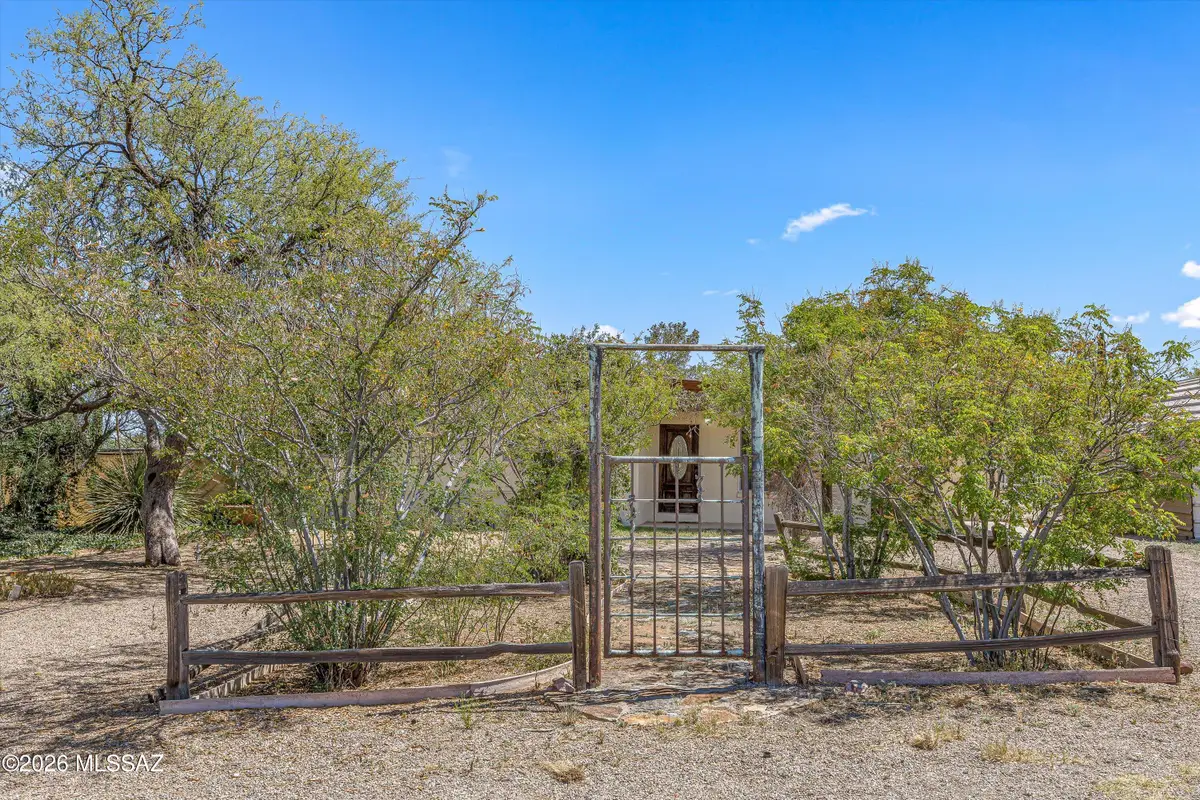 2320 W Calle Grato, Oracle, AZ 85623 - #1