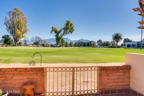 1122 N Abrego, Green Valley, AZ 85614
