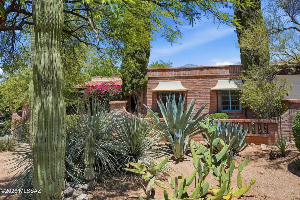 2701 E Avenida De Posada, Tucson, AZ 85718 - #1