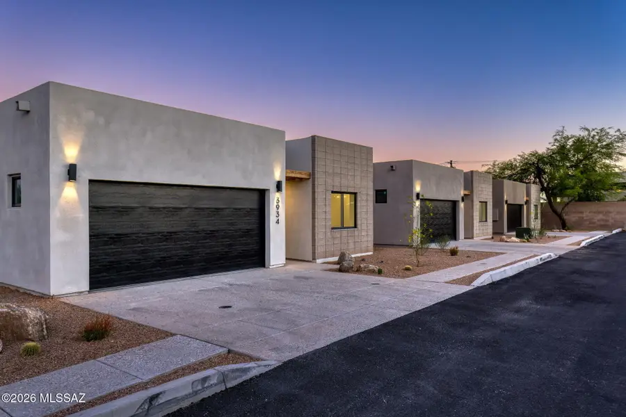 3942 E Elmwood, Tucson, AZ 85711 - #3