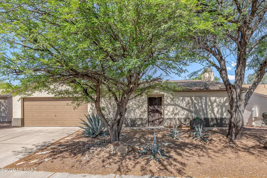 8667 N Golden Moon, Tucson, AZ 85743 - #3