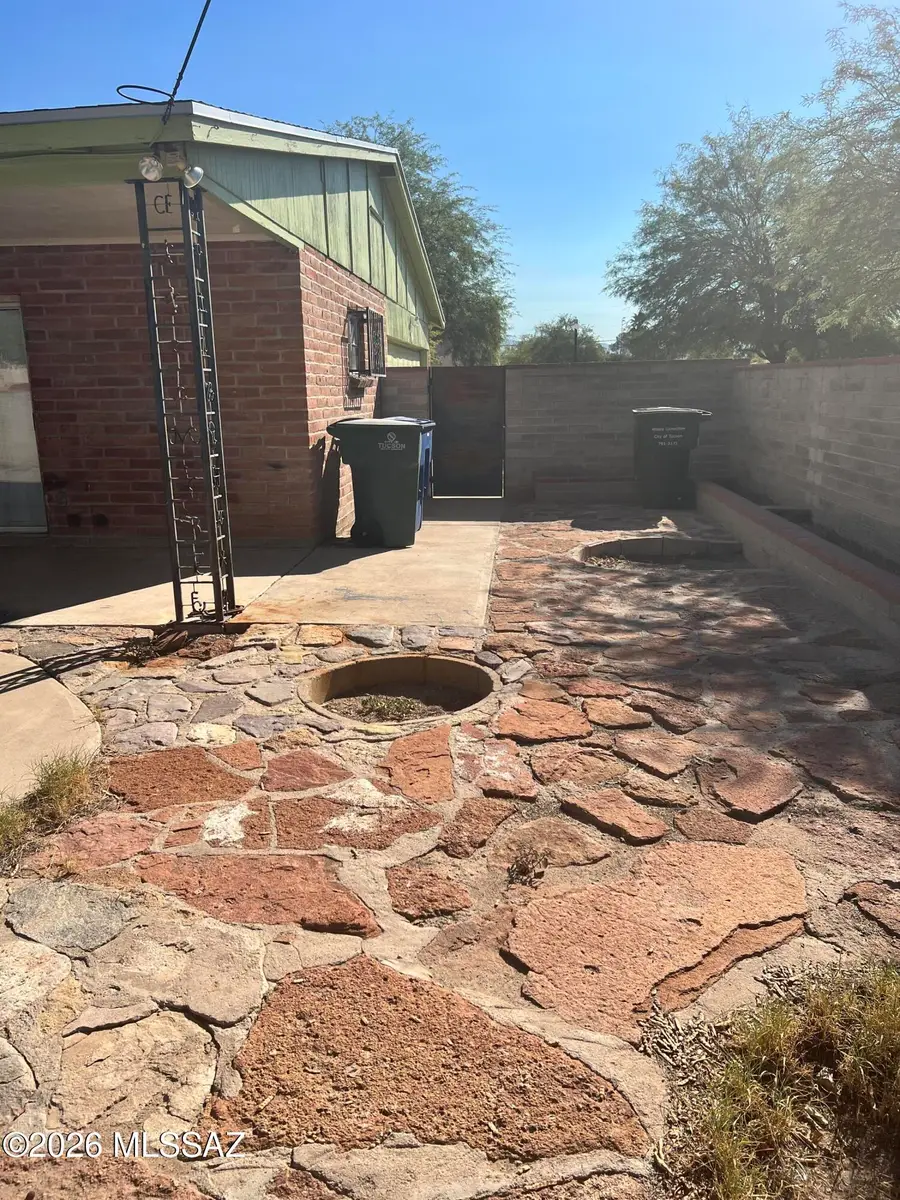 950 S 4th, Tucson, AZ 85701 - #3