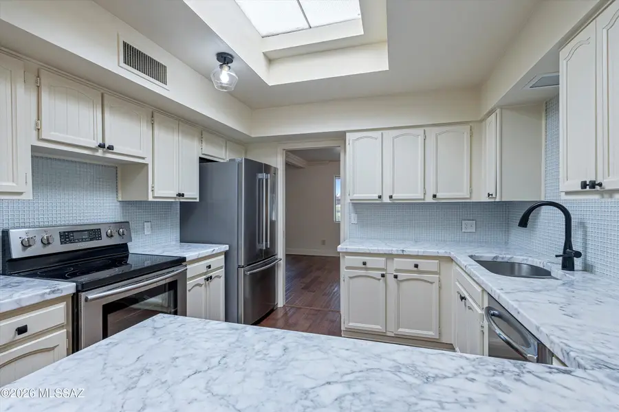 6612 E Calle Cavalier, Tucson, AZ 85715 - #2
