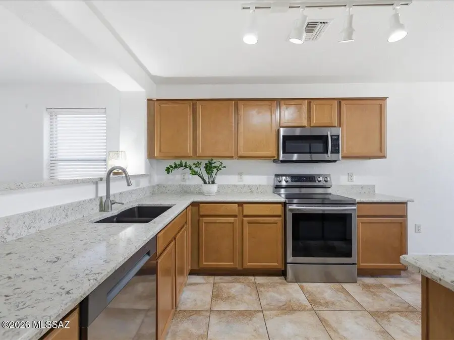 7901 N Chainfruit Cholla, Tucson, AZ 85741 - #3