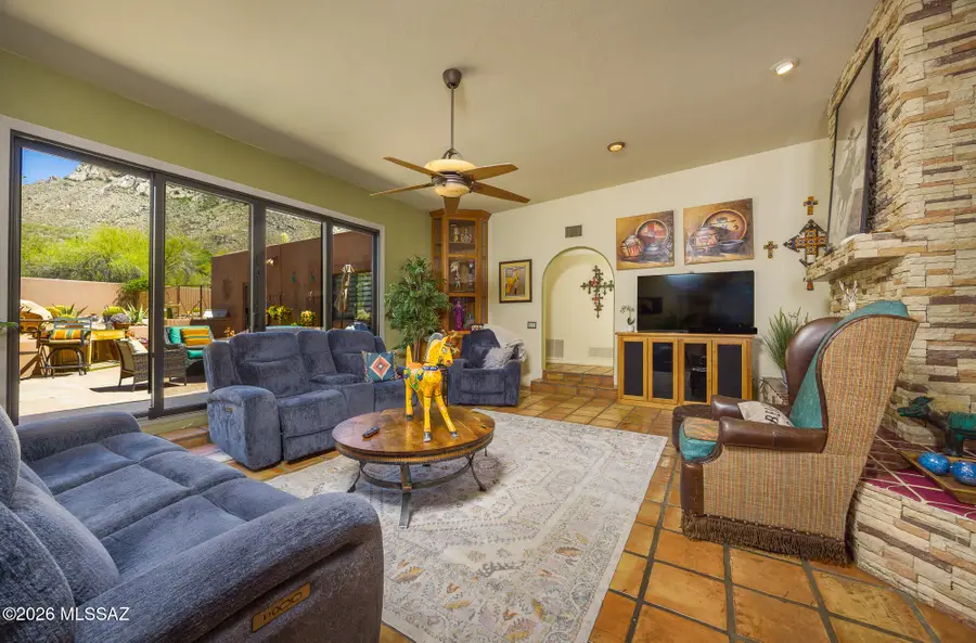 1061 E Canada Vista, Oro Valley, AZ 85704 - #3