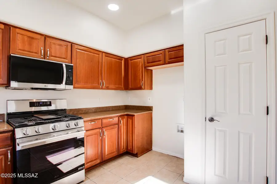 262 E Calle Puente Lindo, Sahuarita, AZ 85629 - #2