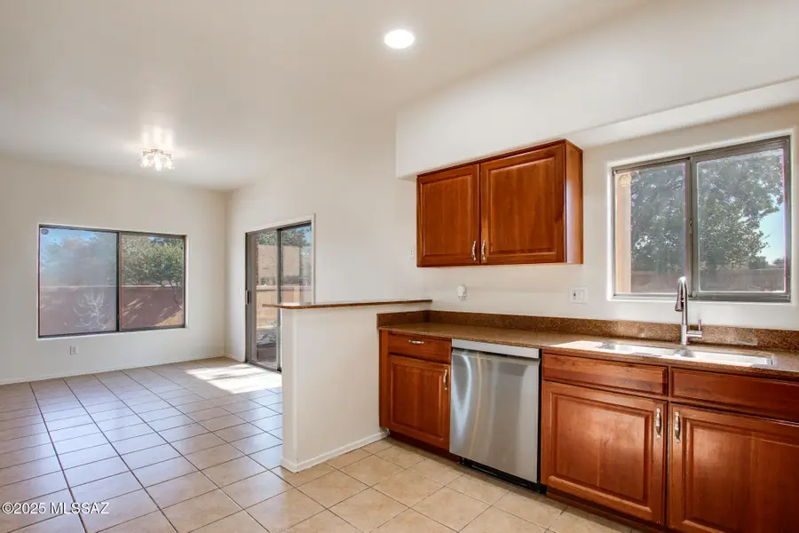 262 E Calle Puente Lindo, Sahuarita, AZ 85629 - #3