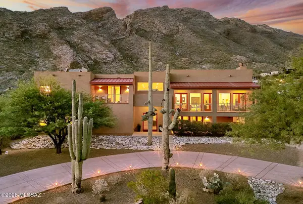 4525 E Don Jose, Tucson, AZ 85718