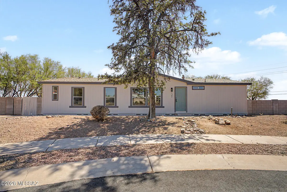 6587 W Golden Rain, Tucson, AZ 85757 - #1