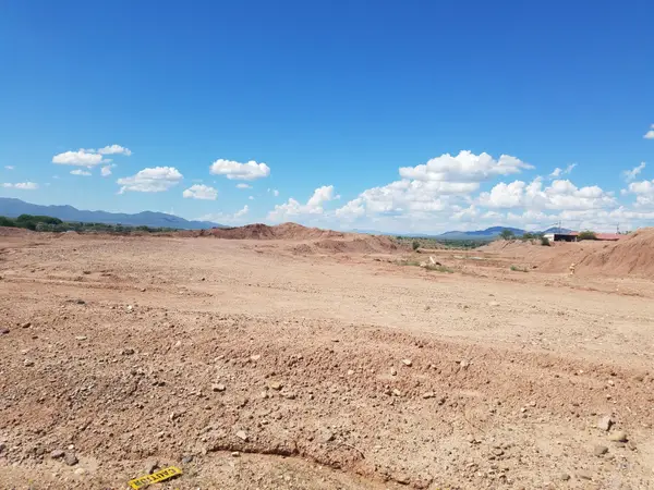 N Shupe, Benson, AZ 85602